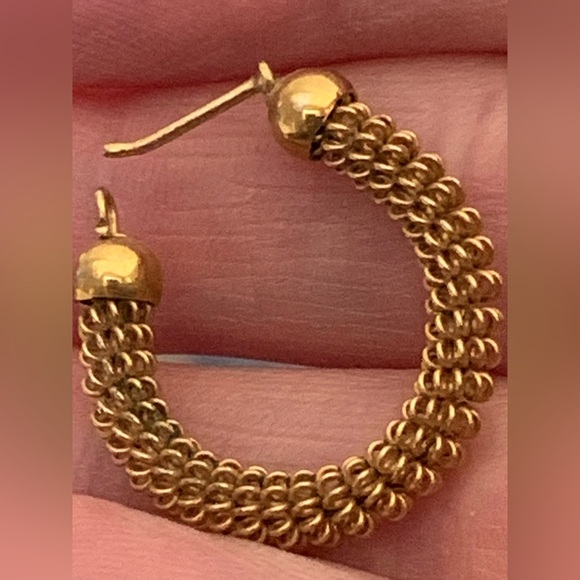 Vintage Jewelry - Vintage Gold Textured Hoop Earrings